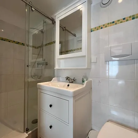 Lindenkrug-hannover Szálloda 3*