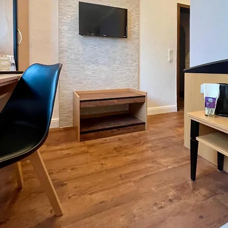 Hotel Lindenkrug-hannover