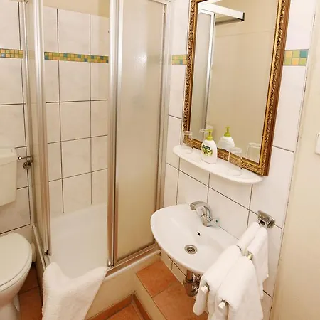 Hotel Lindenkrug-hannover Hannover